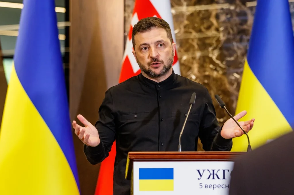 Коррупция в Киеве: Борьба за власть вокруг окружения Зеленского