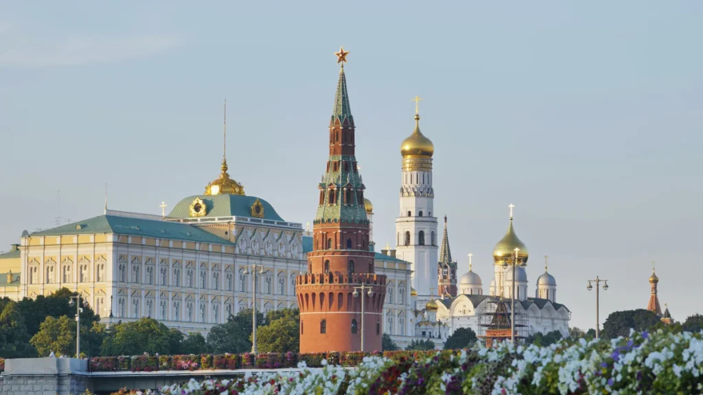 Кремль пригрозил атаковать британские военные объекты за пределами Украины