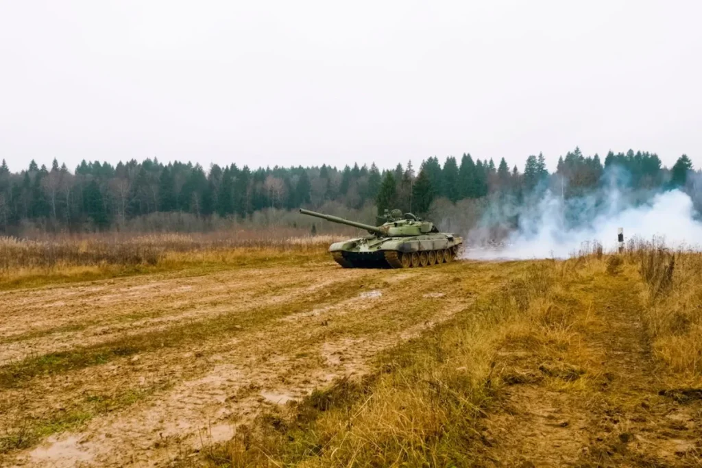 Российская «Арена-М» против FPV-дронов: сможет ли основной боевой танк выжить?